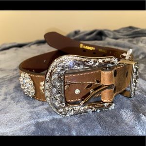Ariat Flower Embroidered Rhinestone Belt